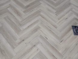 Suelo laminado vinílico